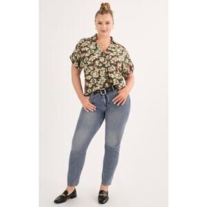 New $99 Cabi Replay Top 6717 Spring "25 Flower Toss Print Poly Crepe Relaxed Fit